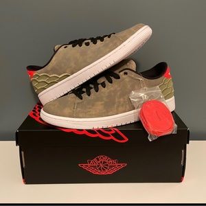 Air Jordan 1 centre court